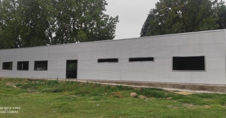 Avanza la obra del SUM en el predio deportivo del Parque Municipal