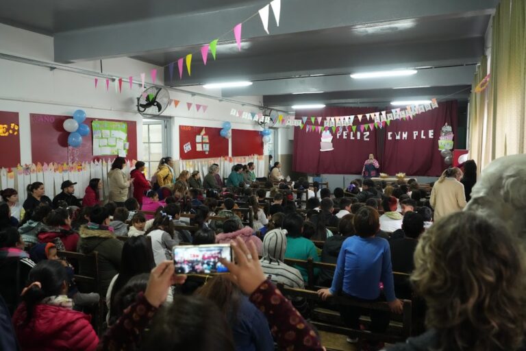Se conmemoró el 140 aniversario de la Escuela Nº7