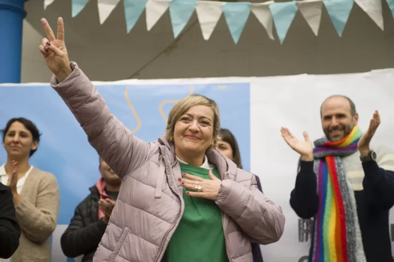 Mariana San Martin encabeza la lista de concejales del intendente Ustarroz para agosto