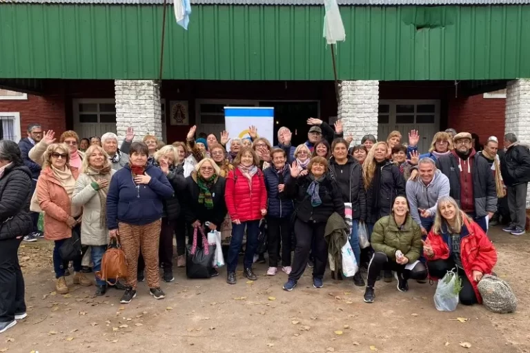 Afiliados de PAMI viajaron a Carlos Keen