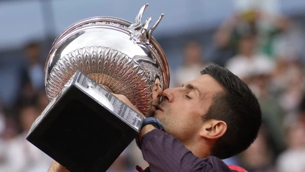 Djokovic se corona en Roland Garros y se convierte en el tenista más ganador de Grand Slams de la historia