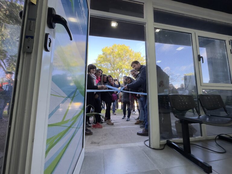 Ustarroz inauguró el edificio del Centro de Zoonosis y Bromatología