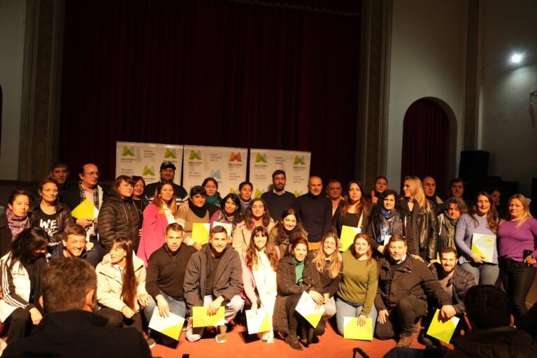 Reconocimiento: entregaron categorías a agentes municipales