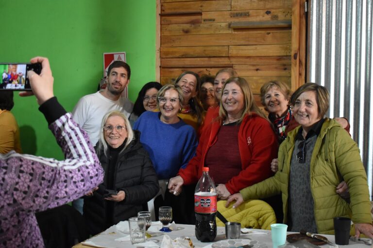 Adultos Mayores llenó La Trocha de alegría y encuentro de amistad