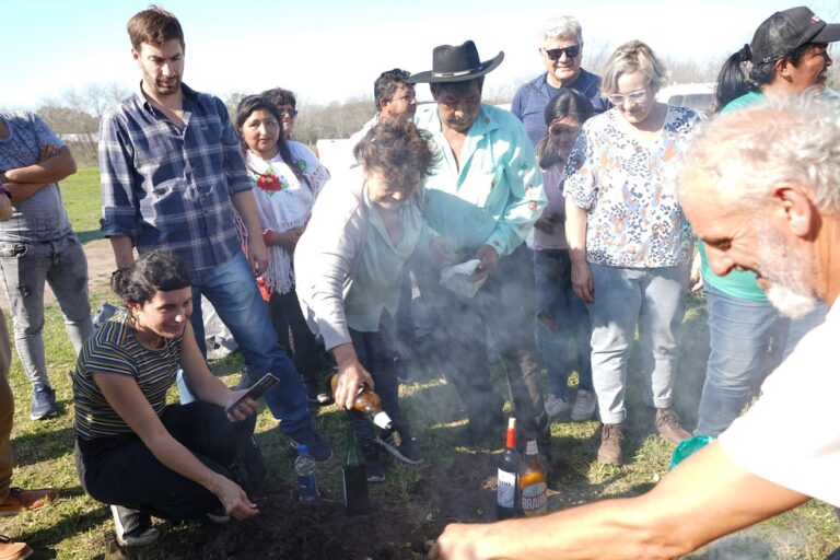 Ustarroz acompañó a la Unión de Trabajadores de la Tierra en el Día de la Pachamama