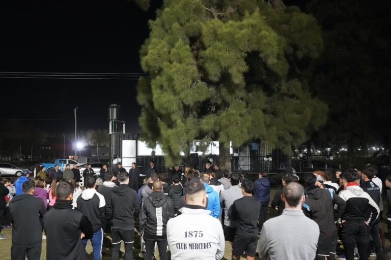 El Club Mercedes, inauguró vestuarios en el predio que se encuentra en el Parque Municipal