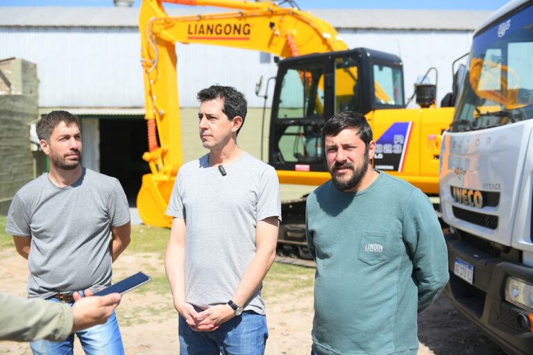 De Pedro gestionó importantes maquinarias para la futura Planta Hormigonera Municipal