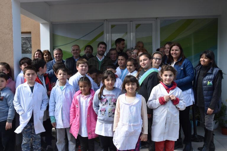 Ustarroz dejó inaugurado un nuevo Centro de Atención a la Salud en Tomás Jofré