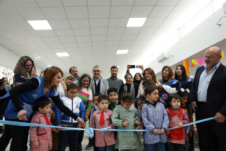 Se inauguró el nuevo edificio del Jardín de Infantes Nº906