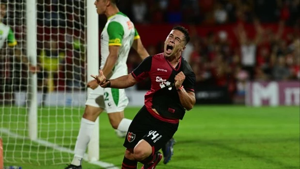 Heinze se despidió en Newell’s con un gran triunfo ante Defensa