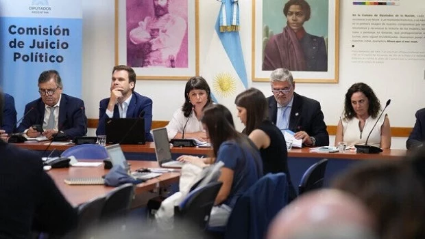 La Comisión de Juicio Político se reúne por última vez y dictamina contra la Corte