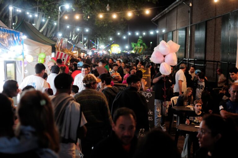 Sábado con excelente marco de público en la Fiesta del Durazno