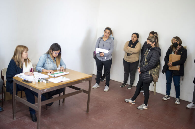 Acto público para auxiliares de educación