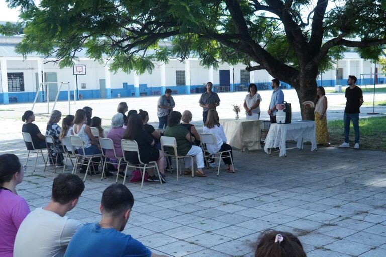 Intendente Ustarroz acompañó el inicio de clases en varias instituciones