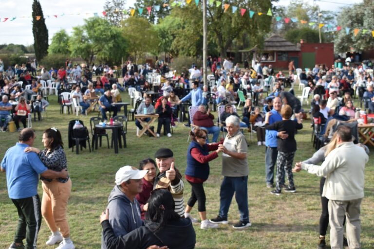 Se viene el 2° Festival Solidario “Todos por Bomberos”
