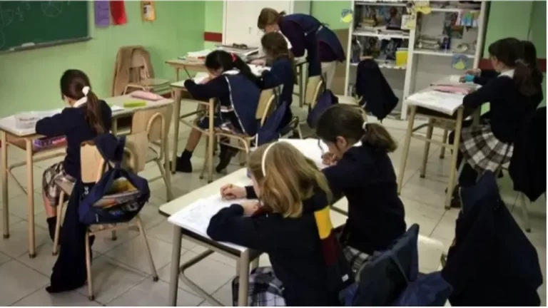 Cuándo se cobra el voucher educativo en mayo 2024