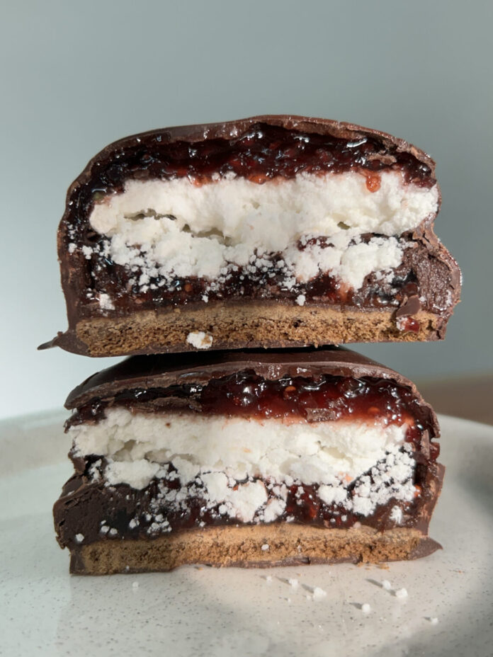 ¿Cómo es el alfajor que ganó el Mundial 2024 –  Algunos lo consideran el Postre Nacional
