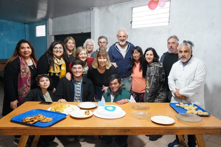 Emotivo aniversario del Punto Digital de Gowland