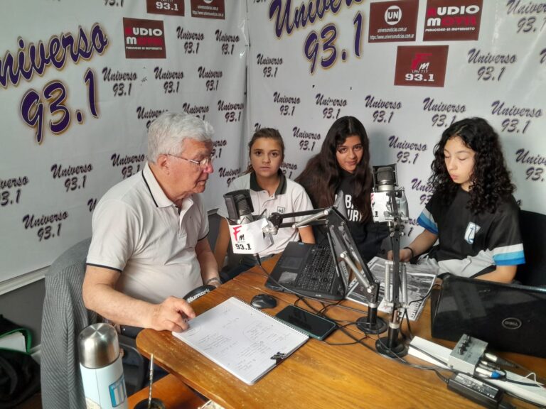 Categoria Infantil de Hanball Municipal en los estudios de Encuenro
