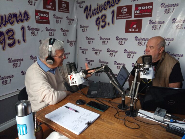José Luis Gioia visito los estudios de Radio Universo