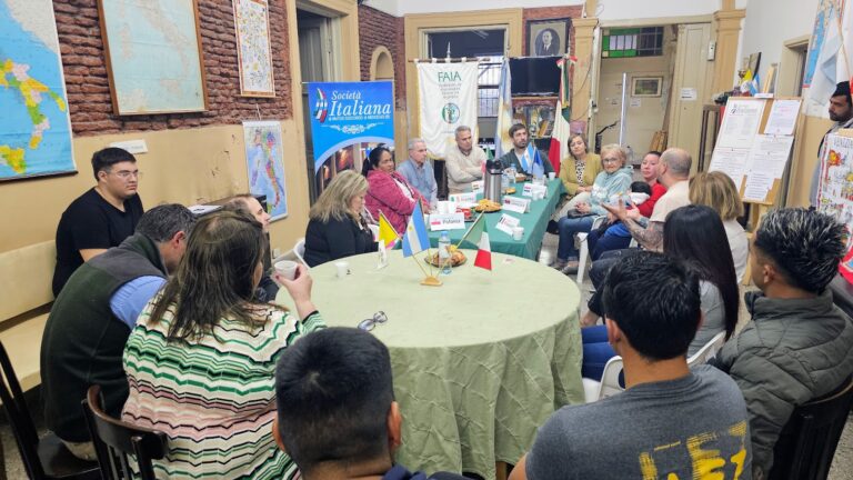 Encuentro de colectividades de Mercedes para seguir trabajando unidos