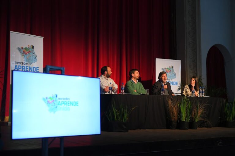 Gran asistencia en el inicio del Congreso Educativo Nacional Mercedes