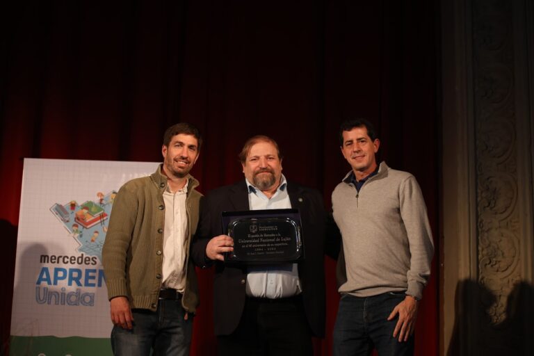 Reconocimiento a la UNLu por el aniversario de su reapertura