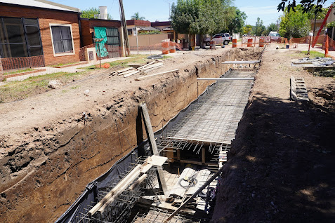 Avanza el canal hídrico más grande construido en Mercedes
