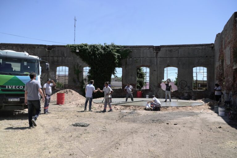 Avanza la construcción de un anfiteatro en el Centro Cultural La Trocha