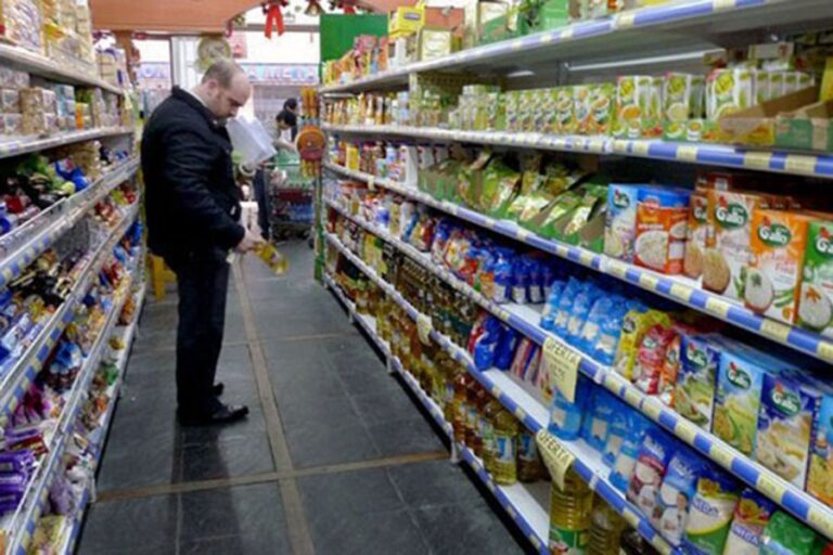Empleados de comercio recibirán un aumento del 5,1% en tres tramos