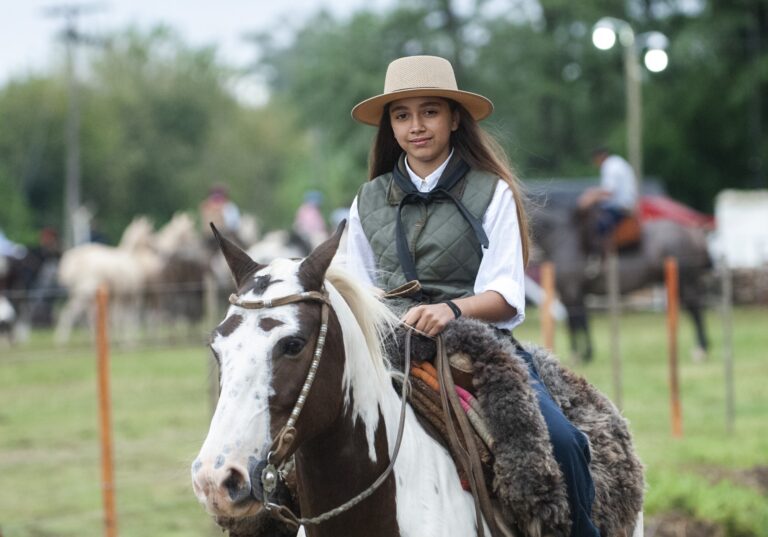 Cultura y tradición en la Fiesta del Arraigo en Agote