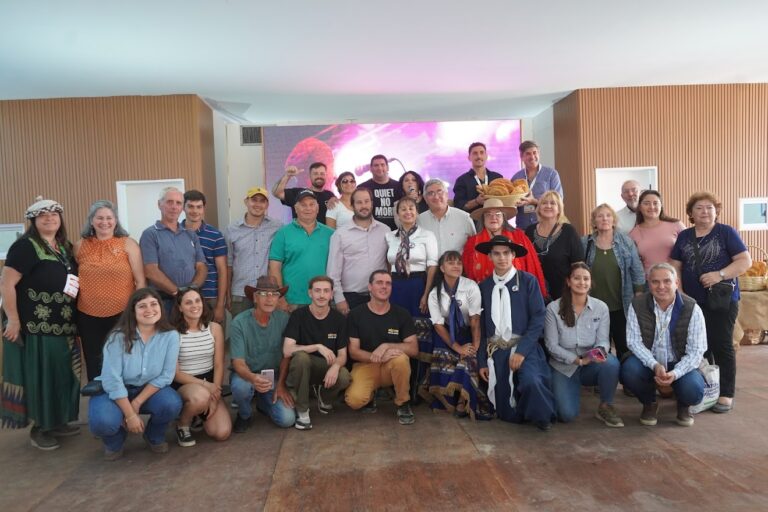Mercedes promoviendo las fiestas, el turismo y la producción en Expo Agro
