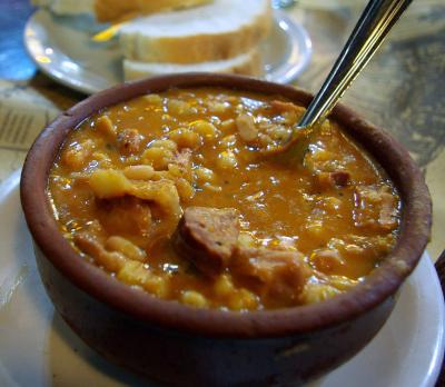 25 de mayo: ¿Por qué se come locro en Argentina?