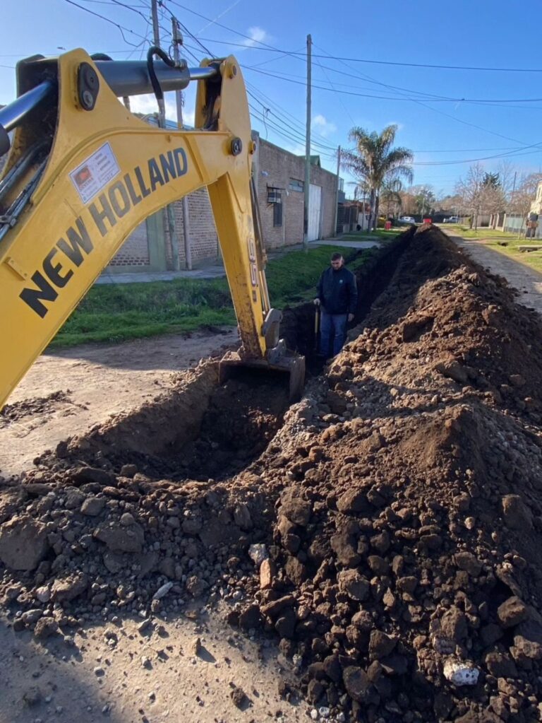 Avanza otra obra de agua corriente en Mercedes.
