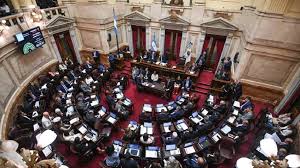 El Senado sancionó el aumento del bono jubilatorio, la recomposición del 7,2% y la extensión de la moratoria