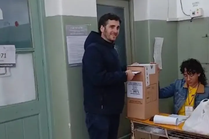 Votó Bernando Zubeldia en industrial