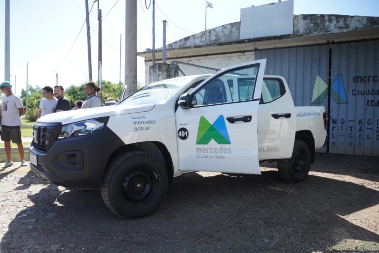 Tras elección de los vecinos, el municipio sumó una 4×4 para Gowland y Agote