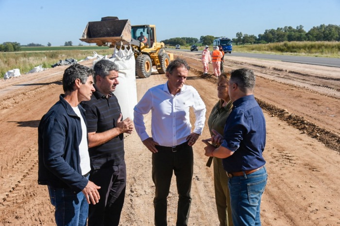 Katopodis supervisó el avance de los trabajos que convertirán la Ruta 41 en autovía