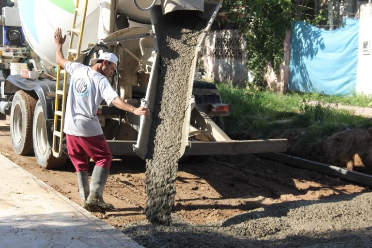 Fin de año con más pavimento en Mercedes