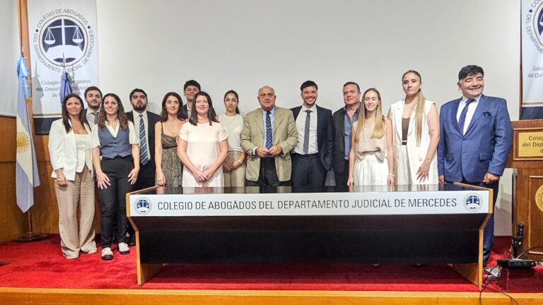 El Colegio de Abogados tomó juramento a nuevos profesionales