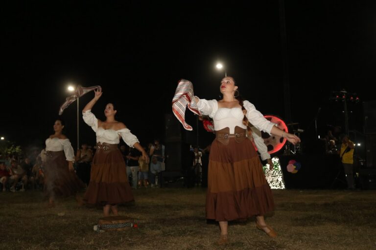 Gran festejo por el aniversario de Gowland: una noche de encuentro y compromiso vecinal