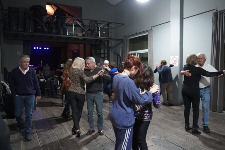 Ciclo “Música por la Identidad” abre con una noche de peña y tango