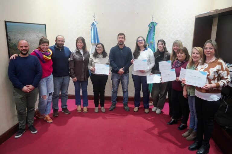 Reconocen al grupo “Cuenta Cuentos” de docentes mercedinas 
