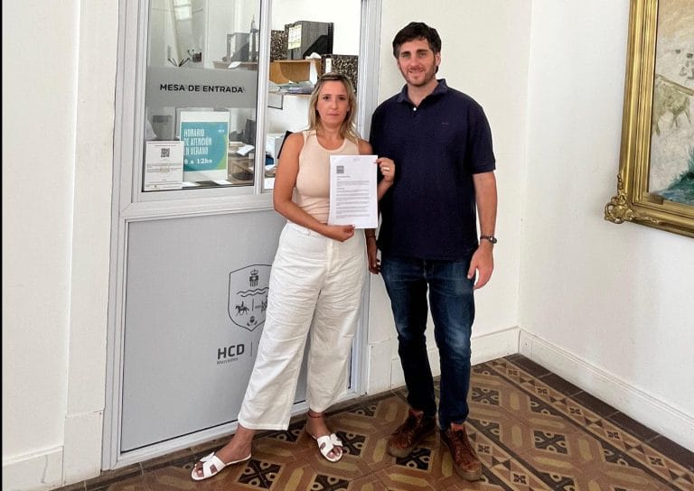 Vecinos por Mercedes impulsa la adhesión a la gobernanza de Inteligencia Artificial y reclamos barriales en el HCD