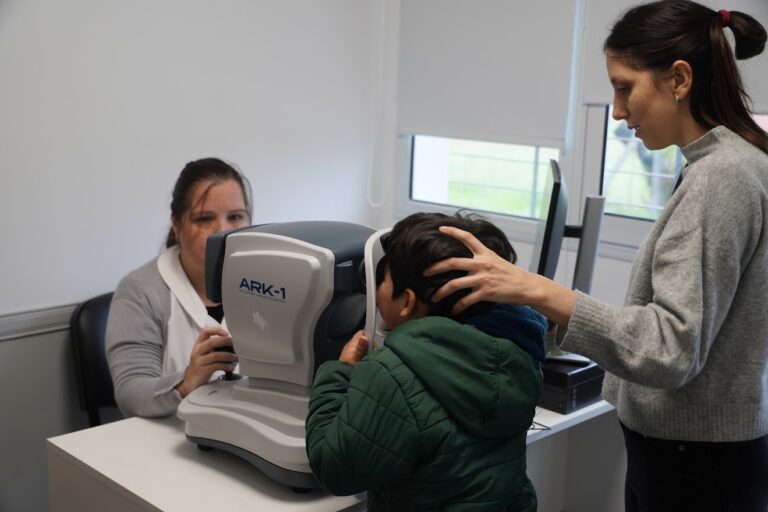 Inició una nueva etapa del programa “Ver para Aprender” en el CAPS 2 y 5