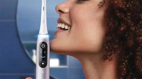 La IA llegó a los cepillos de dientes: un prototipo con cámara observa el interior de la boca y detecta dónde falta limpiar